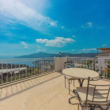 4 Bedroom - 3133 Villa