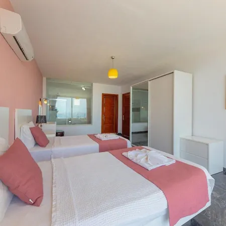 4 Bedroom - 3133 Villa *