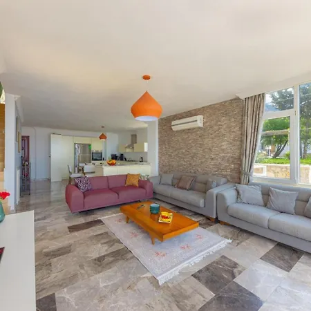 4 Bedroom - 3133